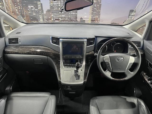 ヴェルファイア ２．４Ｚ　Ｇエディション　（禁煙車）（後期型）（サンルーフ）（黒革シート）（両側パワースライド）（純正ＳＤナビ）（クルコン）（コーナーセンサー）（シートヒーター）（シートメモリー）（電動リアゲート）（純正１８インチＡＷ）（5枚目）