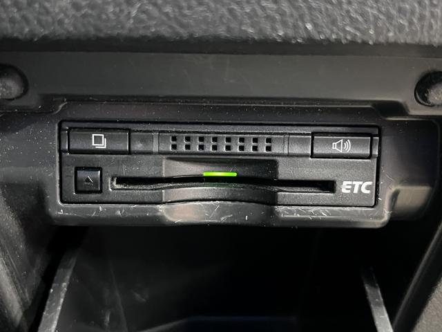 ヴェルファイア ２．４Ｚ　Ｇエディション　（禁煙車）（後期型）（サンルーフ）（黒革シート）（両側パワースライド）（純正ＳＤナビ）（クルコン）（コーナーセンサー）（シートヒーター）（シートメモリー）（電動リアゲート）（純正１８インチＡＷ）（24枚目）