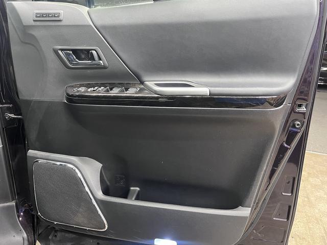 ヴェルファイア ２．４Ｚ　Ｇエディション　（禁煙車）（後期型）（サンルーフ）（黒革シート）（両側パワースライド）（純正ＳＤナビ）（クルコン）（コーナーセンサー）（シートヒーター）（シートメモリー）（電動リアゲート）（純正１８インチＡＷ）（44枚目）