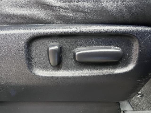 ヴェルファイア ２．４Ｚ　Ｇエディション　（禁煙車）（後期型）（サンルーフ）（黒革シート）（両側パワースライド）（純正ＳＤナビ）（クルコン）（コーナーセンサー）（シートヒーター）（シートメモリー）（電動リアゲート）（純正１８インチＡＷ）（54枚目）