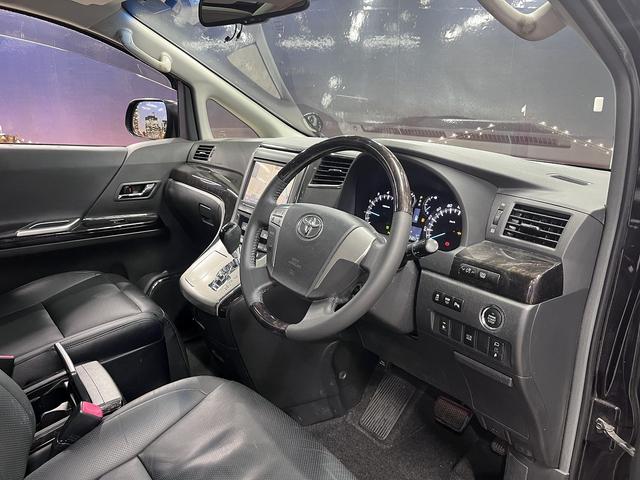 ヴェルファイア ２．４Ｚ　Ｇエディション　（禁煙車）（後期型）（サンルーフ）（黒革シート）（両側パワースライド）（純正ＳＤナビ）（クルコン）（コーナーセンサー）（シートヒーター）（シートメモリー）（電動リアゲート）（純正１８インチＡＷ）（55枚目）