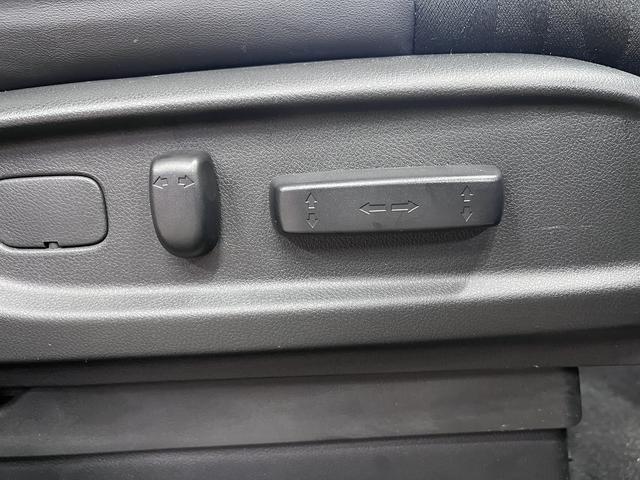 �h�y�p���[�V�[�g�z�d���ŃV�[�g�|�W�V�����̕ύX���\�ł��B�蓮�����ׂ����V�[�g�ݒ肪�\�ł��̂ł����K�Ȏp���Ńh���C�u���y����Œ�����ł��傤�B�h