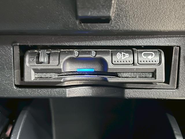 アルファード ２．５Ｓ　Ａパッケージ　（禁煙車）（両側パワースライドドア）（アルパインナビ）（アルパインフリップダウンモニター）（クルーズコントロール）（クリアランスソナー）（ビルトインＥＴＣ）（バックカメラ）（純正１８インチＡＷ）（12枚目）