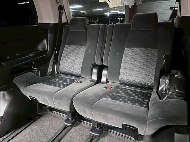 アルファード ２．５Ｓ　Ａパッケージ　（禁煙車）（両側パワースライドドア）（アルパインナビ）（アルパインフリップダウンモニター）（クルーズコントロール）（クリアランスソナー）（ビルトインＥＴＣ）（バックカメラ）（純正１８インチＡＷ）（45枚目）