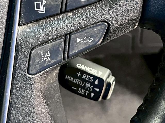 �������H�ŕ֗��ȁy�N���[�Y�R���g���[���z�������ς݁B�A�N�Z���𗣂��Ă���葬�x�ő��s���ł��鑕���ł��B�����������X�C�b�`����łn�j�ł��B