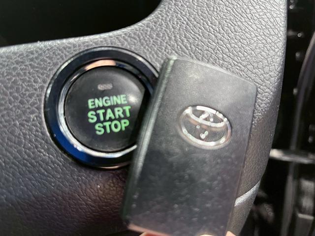 �y�X�}�[�g�L�[���v�b�V���X�^�[�g�z�h�A�n���h�����y�����邾���Ńh�A���b�N�������ł��A�{���̓h�A�n���h���̃��b�N�X�C�b�`�����������Ńu���[�L�𓥂݂Ȃ���G���W���X�C�b�`�����������ŁA�G���W�����n���I