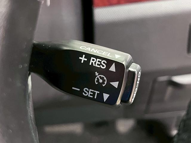 �������H�ŕ֗��ȁy�N���[�Y�R���g���[���z�������ς݁B�A�N�Z���𗣂��Ă���葬�x�ő��s���ł��鑕���ł��B�����������X�C�b�`����łn�j�ł��B