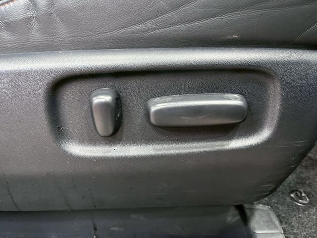 �y�p���[�V�[�g�z�d���ŃV�[�g�|�W�V�����̕ύX���\�ł��B�蓮�����ׂ����V�[�g�ݒ肪�\�ł��̂ł����K�Ȏp���Ńh���C�u���y����Œ�����ł��傤�B