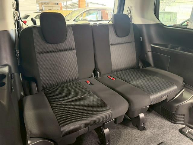 セレナ ハイウェイスターＶ　（禁煙車）（後期型）（両側パワースライド）（純正ＳＤナビ）（全周囲カメラ）（クルーズコントロール）（コーナーセンサー）（ビルトインＥＴＣ）（ＬＥＤヘッド）（アイドリングストップ）（純正１６インチＡＷ）（21枚目）