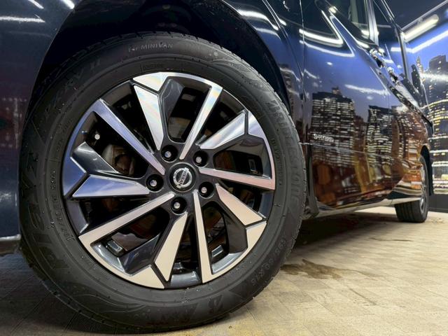 セレナ ハイウェイスターＶ　（禁煙車）（後期型）（両側パワースライド）（純正ＳＤナビ）（全周囲カメラ）（クルーズコントロール）（コーナーセンサー）（ビルトインＥＴＣ）（ＬＥＤヘッド）（アイドリングストップ）（純正１６インチＡＷ）（50枚目）