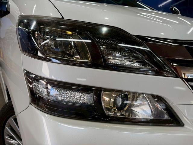 ヴェルファイア ２．４Ｚ　ゴールデンアイズＩＩ　（禁煙車）（後期型）（７人乗り）（両側パワースライド）（純正ＳＤナビ）（バックカメラ）（電動リアゲート）（黒ハーフレザー）（クリアランスソナー）（フリップダウン）（ＥＴＣ）（純正１８インチＡＷ）（18枚目）
