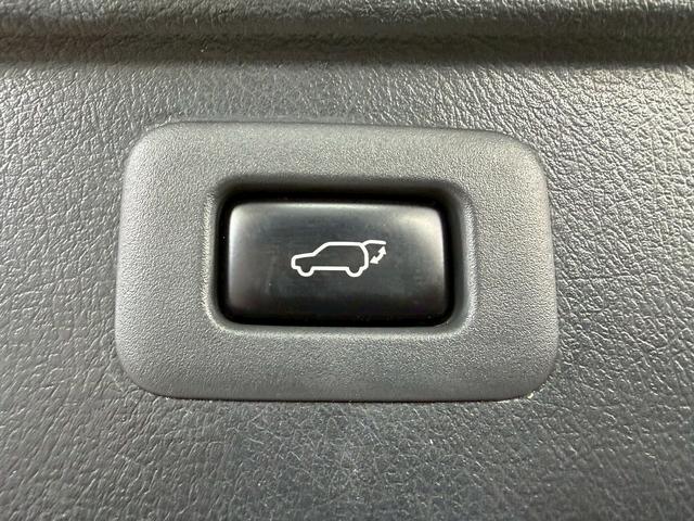 ヴェルファイア ２．４Ｚ　ゴールデンアイズＩＩ　（禁煙車）（後期型）（７人乗り）（両側パワースライド）（純正ＳＤナビ）（バックカメラ）（電動リアゲート）（黒ハーフレザー）（クリアランスソナー）（フリップダウン）（ＥＴＣ）（純正１８インチＡＷ）（20枚目）