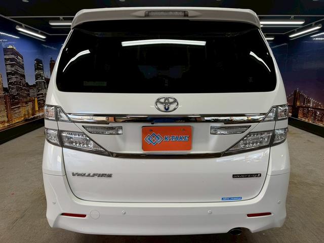 ヴェルファイア ２．４Ｚ　ゴールデンアイズＩＩ　（禁煙車）（後期型）（７人乗り）（両側パワースライド）（純正ＳＤナビ）（バックカメラ）（電動リアゲート）（黒ハーフレザー）（クリアランスソナー）（フリップダウン）（ＥＴＣ）（純正１８インチＡＷ）（29枚目）