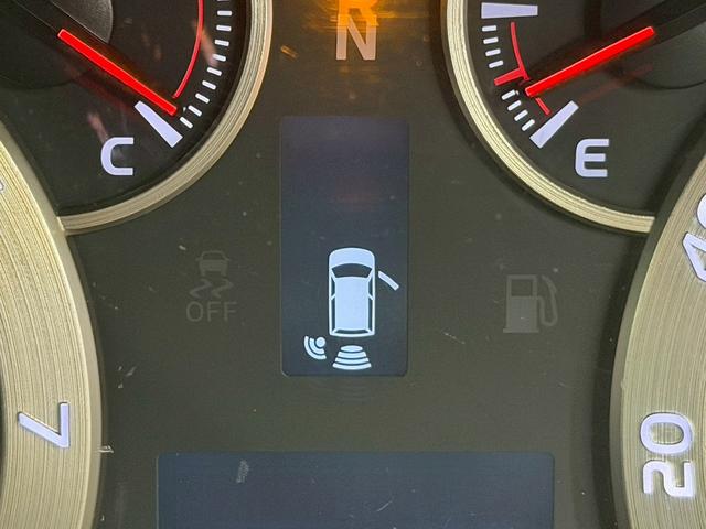 ヴェルファイア ２．４Ｚ　ゴールデンアイズＩＩ　（禁煙車）（後期型）（７人乗り）（両側パワースライド）（純正ＳＤナビ）（バックカメラ）（電動リアゲート）（黒ハーフレザー）（クリアランスソナー）（フリップダウン）（ＥＴＣ）（純正１８インチＡＷ）（46枚目）