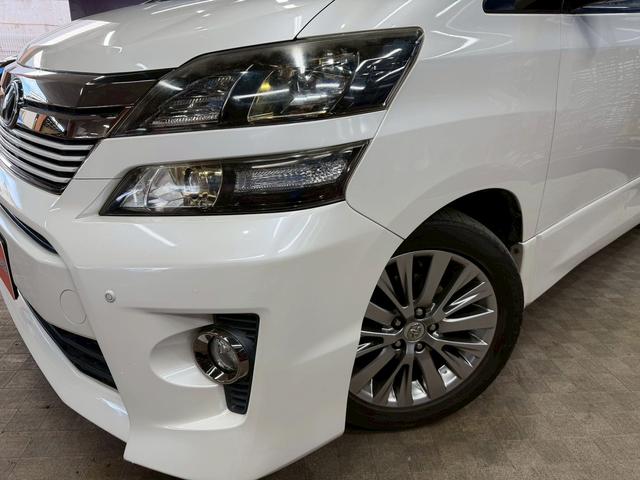 ヴェルファイア ２．４Ｚ　ゴールデンアイズＩＩ　（禁煙車）（後期型）（７人乗り）（両側パワースライド）（純正ＳＤナビ）（バックカメラ）（電動リアゲート）（黒ハーフレザー）（クリアランスソナー）（フリップダウン）（ＥＴＣ）（純正１８インチＡＷ）（47枚目）