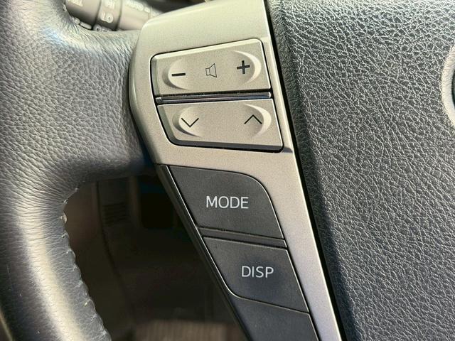 ヴェルファイア ２．４Ｚ　ゴールデンアイズＩＩ　（禁煙車）（後期型）（７人乗り）（両側パワースライド）（純正ＳＤナビ）（バックカメラ）（電動リアゲート）（黒ハーフレザー）（クリアランスソナー）（フリップダウン）（ＥＴＣ）（純正１８インチＡＷ）（53枚目）