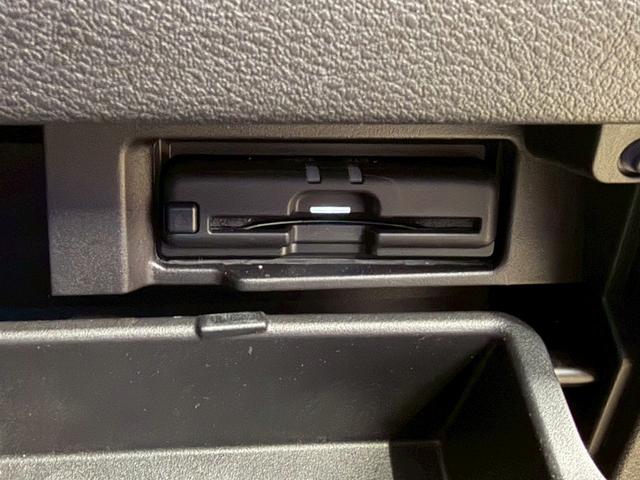 セレナ ｅ－パワー　ハイウェイスターＶ　セーフティパックＡ　（禁煙車）（後期型）（８人乗り）（プロパイロット）（両側パワースライド）（純正ＳＤナビ）（アラウンドビュー）（レーダークルーズ）（コーナーセンサー）（スマートキー）（ＥＴＣ）（純正１５インチＡＷ）（11枚目）