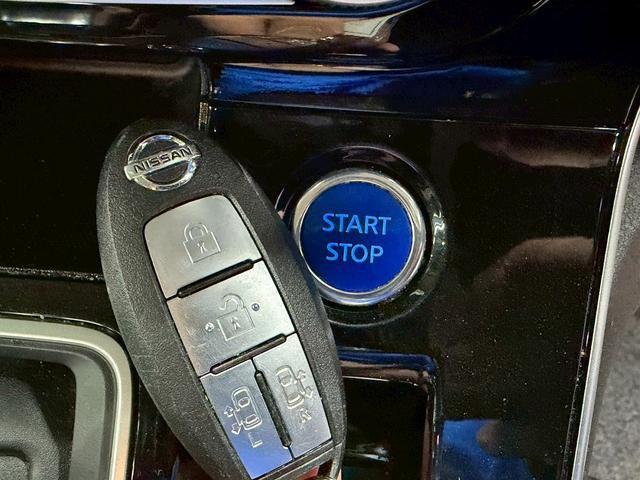 セレナ ｅ－パワー　ハイウェイスターＶ　セーフティパックＡ　（禁煙車）（後期型）（８人乗り）（プロパイロット）（両側パワースライド）（純正ＳＤナビ）（アラウンドビュー）（レーダークルーズ）（コーナーセンサー）（スマートキー）（ＥＴＣ）（純正１５インチＡＷ）（12枚目）