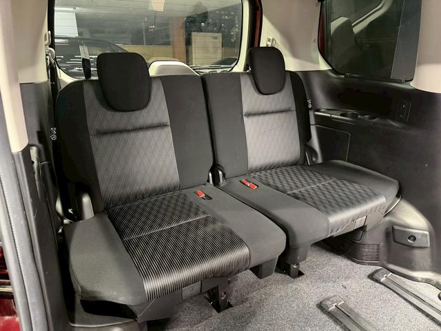 セレナ ｅ－パワー　ハイウェイスターＶ　セーフティパックＡ　（禁煙車）（後期型）（８人乗り）（プロパイロット）（両側パワースライド）（純正ＳＤナビ）（アラウンドビュー）（レーダークルーズ）（コーナーセンサー）（スマートキー）（ＥＴＣ）（純正１５インチＡＷ）（19枚目）