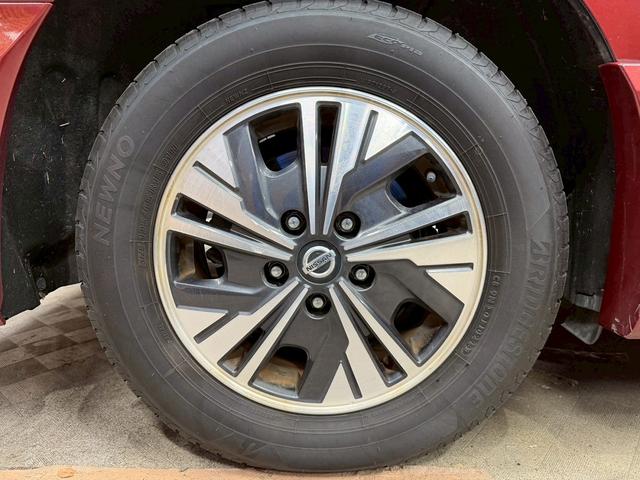 セレナ ｅ－パワー　ハイウェイスターＶ　セーフティパックＡ　（禁煙車）（後期型）（８人乗り）（プロパイロット）（両側パワースライド）（純正ＳＤナビ）（アラウンドビュー）（レーダークルーズ）（コーナーセンサー）（スマートキー）（ＥＴＣ）（純正１５インチＡＷ）（28枚目）