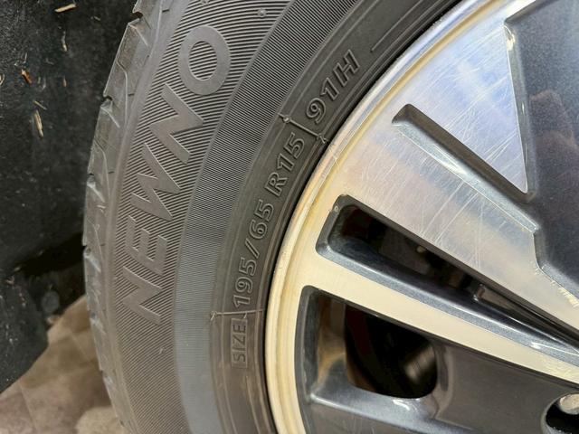 セレナ ｅ－パワー　ハイウェイスターＶ　セーフティパックＡ　（禁煙車）（後期型）（８人乗り）（プロパイロット）（両側パワースライド）（純正ＳＤナビ）（アラウンドビュー）（レーダークルーズ）（コーナーセンサー）（スマートキー）（ＥＴＣ）（純正１５インチＡＷ）（49枚目）