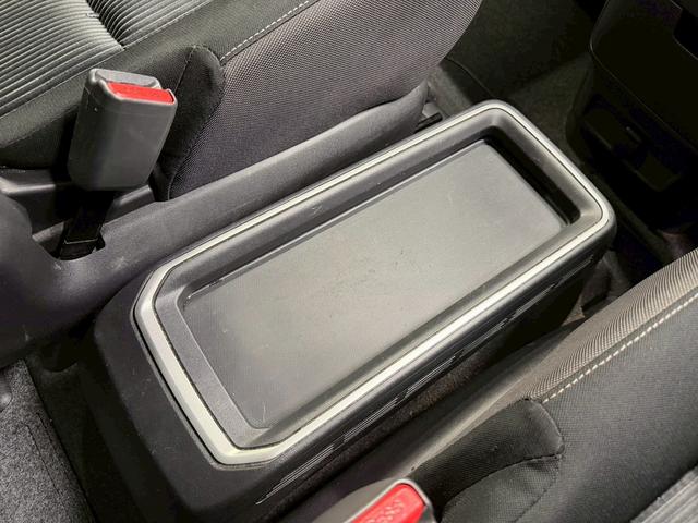 セレナ ｅ－パワー　ハイウェイスターＶ　セーフティパックＡ　（禁煙車）（後期型）（８人乗り）（プロパイロット）（両側パワースライド）（純正ＳＤナビ）（アラウンドビュー）（レーダークルーズ）（コーナーセンサー）（スマートキー）（ＥＴＣ）（純正１５インチＡＷ）（50枚目）