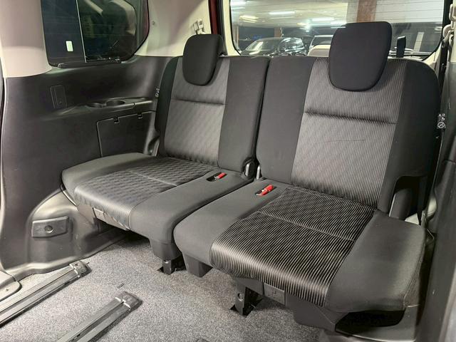 セレナ ｅ－パワー　ハイウェイスターＶ　セーフティパックＡ　（禁煙車）（後期型）（８人乗り）（プロパイロット）（両側パワースライド）（純正ＳＤナビ）（アラウンドビュー）（レーダークルーズ）（コーナーセンサー）（スマートキー）（ＥＴＣ）（純正１５インチＡＷ）（55枚目）