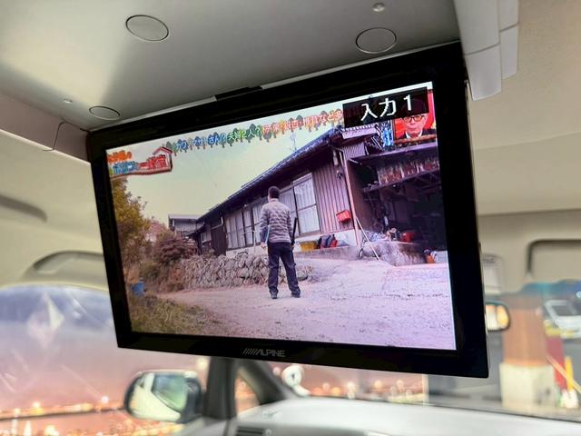 ヴェルファイア ２．４Ｚ　Ｇエディション　（禁煙車）（後期型）（７人乗り）（サンルーフ）（両側パワースライド）（アルパインナビ）（バックカメラ）（クルコン）（コーナーセンサー）（パワーシート）（ＥＴＣ）（フリップダウン）（社外２０インチＡＷ）（11枚目）