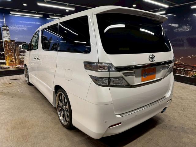 ヴェルファイア ２．４Ｚ　Ｇエディション　（禁煙車）（後期型）（７人乗り）（サンルーフ）（両側パワースライド）（アルパインナビ）（バックカメラ）（クルコン）（コーナーセンサー）（パワーシート）（ＥＴＣ）（フリップダウン）（社外２０インチＡＷ）（29枚目）