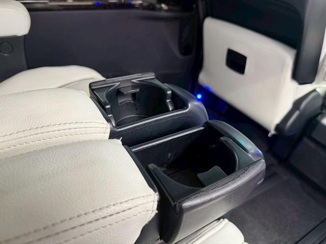 ヴェルファイア ２．４Ｚ　Ｇエディション　（禁煙車）（後期型）（７人乗り）（サンルーフ）（両側パワースライド）（アルパインナビ）（バックカメラ）（クルコン）（コーナーセンサー）（パワーシート）（ＥＴＣ）（フリップダウン）（社外２０インチＡＷ）（45枚目）