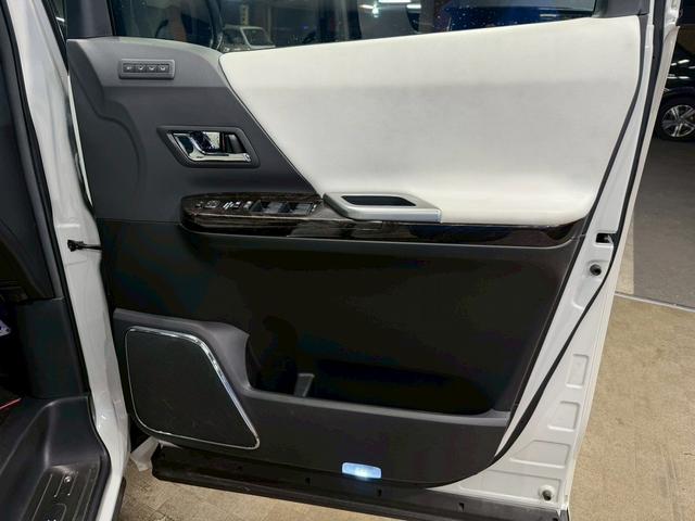 ヴェルファイア ２．４Ｚ　Ｇエディション　（禁煙車）（後期型）（７人乗り）（サンルーフ）（両側パワースライド）（アルパインナビ）（バックカメラ）（クルコン）（コーナーセンサー）（パワーシート）（ＥＴＣ）（フリップダウン）（社外２０インチＡＷ）（47枚目）