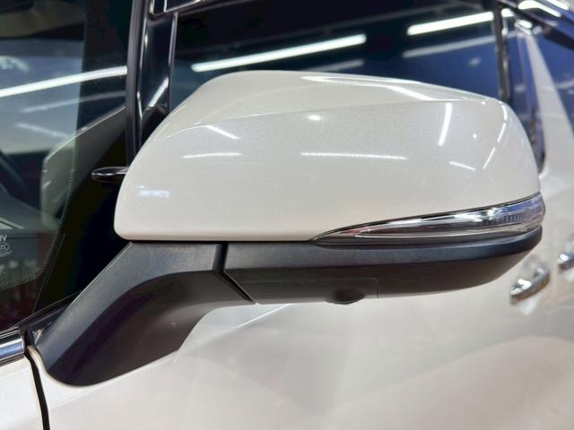 ヴェルファイア ３．５エグゼクティブラウンジ　トヨタセーフティ（禁煙車）（黒本革）（両側電動スライドドア）（ＪＢＬサウンド）（純正ナビ）（フリップダウンモニター）（全方位カメラ）（パワーシート）（シートヒーター）（シートクーラー）（純正１７ＡＷ）（50枚目）
