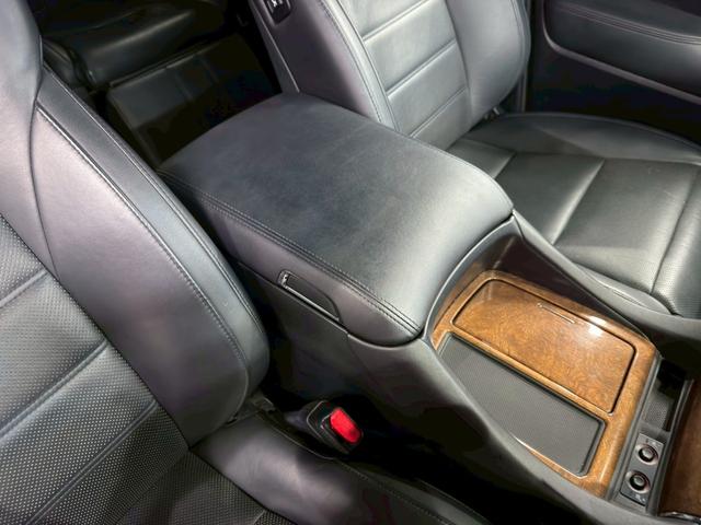 ヴェルファイア ３．５エグゼクティブラウンジ　トヨタセーフティ（禁煙車）（黒本革）（両側電動スライドドア）（ＪＢＬサウンド）（純正ナビ）（フリップダウンモニター）（全方位カメラ）（パワーシート）（シートヒーター）（シートクーラー）（純正１７ＡＷ）（56枚目）