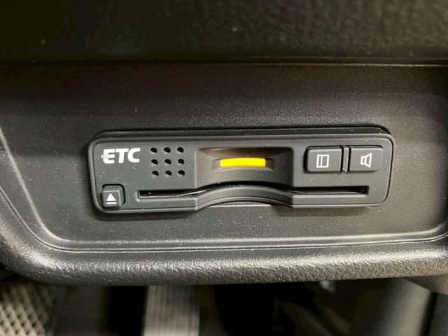 オデッセイ アブソルート・ＥＸ　（禁煙車）（両側パワースライドドア）（純正ナビ）（バックカメラ）（クルーズコントロール）（パワーシート）（キャプテンシート）（オットマン）（アイドリングストップ）（純正１８インチＡＷ）（13枚目）