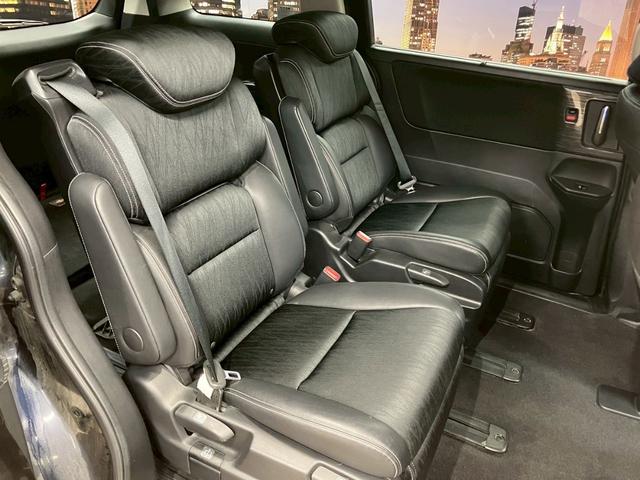 オデッセイ アブソルート・ＥＸ　（禁煙車）（両側パワースライドドア）（純正ナビ）（バックカメラ）（クルーズコントロール）（パワーシート）（キャプテンシート）（オットマン）（アイドリングストップ）（純正１８インチＡＷ）（21枚目）