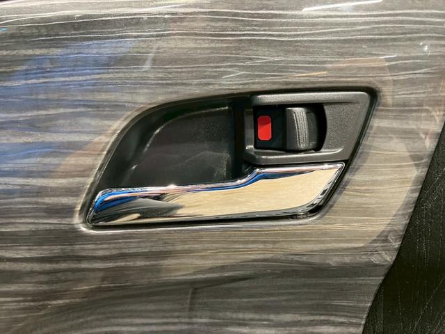 オデッセイ アブソルート・ＥＸ　（禁煙車）（両側パワースライドドア）（純正ナビ）（バックカメラ）（クルーズコントロール）（パワーシート）（キャプテンシート）（オットマン）（アイドリングストップ）（純正１８インチＡＷ）（46枚目）