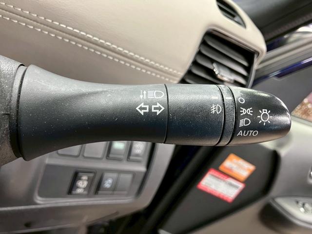 セレナ ハイウェイスター　（禁煙車）（純正ＳＤナビ）（バック＆サイドカメラ））（左側電動スライドドア）（クルーズコントロール）（ウォークスルー）（３列シート）（スマートキー）（ＬＥＤヘッドライト）（純正１６インチＡＷ）（54枚目）