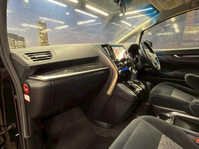 ヴェルファイア 2.5Z Aエディション (禁煙車)(JBLサウンド)(純正SDナビ)(バックカメラ)(両側電動スライドドア)(クルーズコントロール)(後席モニター)(スマートキー)(電動格納ミラー)(ETC)(純正18インチAW)(52枚目)