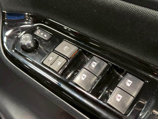 ヴォクシー ＺＳ　トヨタセーフティ（禁煙車）（両側パワースライドドア）（アルパイン製ナビ）（アルパイン製後席モニター）（クルーズコントロール）（バックカメラ）（ＥＴＣ）（オートマチックハイビーム）（純正１６インチＡＷ）（64枚目）