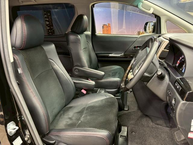 ヴェルファイア ２．４Ｚ　ゴールデンアイズＩＩ　（禁煙車）（後期型）（黒半革）（両側パワースライドドア）（イクリプスナビ）（フリップダウンモニター）（パワーバックドア）（バックカメラ）（ＥＴＣ）（キャプテンシート）（オットマン）（純正１８インチＡＷ（19枚目）