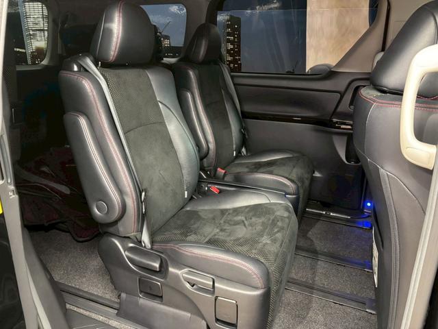 ヴェルファイア ２．４Ｚ　ゴールデンアイズＩＩ　（禁煙車）（後期型）（黒半革）（両側パワースライドドア）（イクリプスナビ）（フリップダウンモニター）（パワーバックドア）（バックカメラ）（ＥＴＣ）（キャプテンシート）（オットマン）（純正１８インチＡＷ（20枚目）