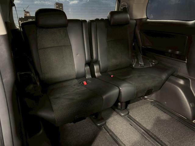 ヴェルファイア ２．４Ｚ　ゴールデンアイズＩＩ　（禁煙車）（後期型）（黒半革）（両側パワースライドドア）（イクリプスナビ）（フリップダウンモニター）（パワーバックドア）（バックカメラ）（ＥＴＣ）（キャプテンシート）（オットマン）（純正１８インチＡＷ（21枚目）