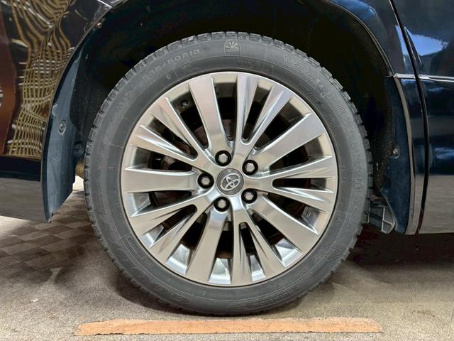 ヴェルファイア ２．４Ｚ　ゴールデンアイズＩＩ　（禁煙車）（後期型）（黒半革）（両側パワースライドドア）（イクリプスナビ）（フリップダウンモニター）（パワーバックドア）（バックカメラ）（ＥＴＣ）（キャプテンシート）（オットマン）（純正１８インチＡＷ（37枚目）