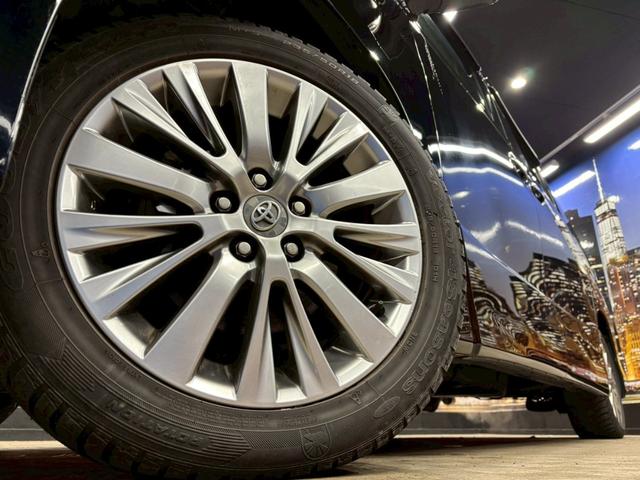 ヴェルファイア ２．４Ｚ　ゴールデンアイズＩＩ　（禁煙車）（後期型）（黒半革）（両側パワースライドドア）（イクリプスナビ）（フリップダウンモニター）（パワーバックドア）（バックカメラ）（ＥＴＣ）（キャプテンシート）（オットマン）（純正１８インチＡＷ（47枚目）