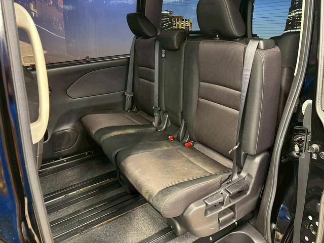 セレナ ハイウェイスター　Ｖセレクション　（禁煙車）（両側電動スライドドア）（純正ＳＤナビ）（バックカメラ）（全周囲カメラ）（後席モニター）（ＬＥＤヘッドライト）（クリアランスソナー）（純正ビルトインＥＴＣ）（純正１６インチＡＷ）（35枚目）