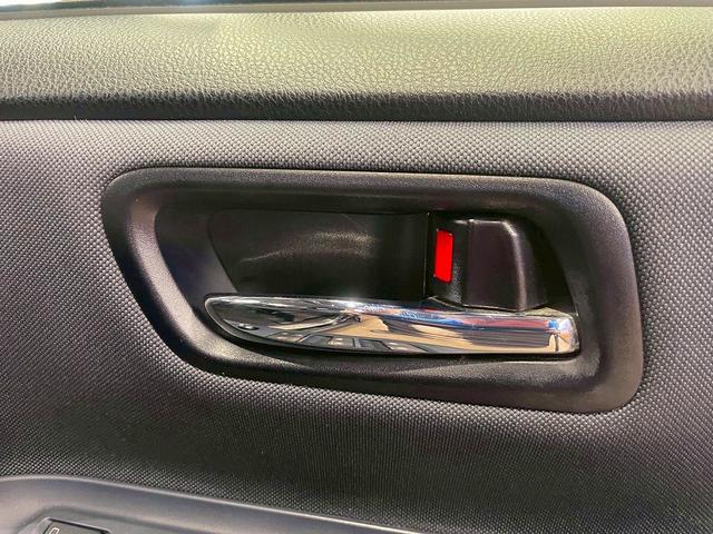 ヴォクシー ＺＳ　煌　（禁煙車）　（両側パワースライドドア）　（純正ＳＤナビ）　（クリアランスソナー）　（ＬＥＤヘッドライト）　（バックカメラ）　（フルセグ）　（ビルトインＥＴＣ）（寒冷地仕様）　（純正１６インチＡＷ）（78枚目）
