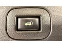 エルグランド ３５０ハイウェイスタープレミアム　（禁煙車）（黒本革シート）（両側パワースライド）（フリップダウンモニター）（アラウンドビューモニター）（純正ＨＤＤナビ）（ビルトインＥＴＣ）（パワーシート）（シートヒーター）（純正１８インチＡＷ）（8枚目）
