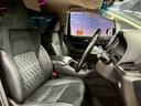 運転席も広々としており運転しやすい環境を実現しています☆