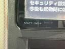 ２．４Ｚ　ゴールデンアイズＩＩ　（禁煙車）（後期型）（７人乗り）（両側パワースライド）（純正ＳＤナビ）（バックカメラ）（電動リアゲート）（黒ハーフレザー）（クリアランスソナー）（フリップダウン）（ＥＴＣ）（純正１８インチＡＷ）（34枚目）
