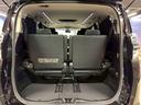 トランクスペースも充分な広さがございます。ゴルフバッグも収納可能です。